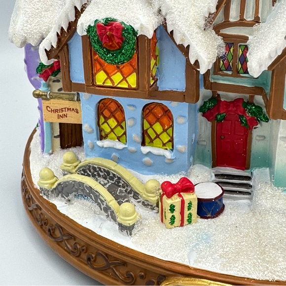 Christoper Radko Snow Globe 2015 Up on the Housetop! Plays Jingle Bells - Picture 8 of 17